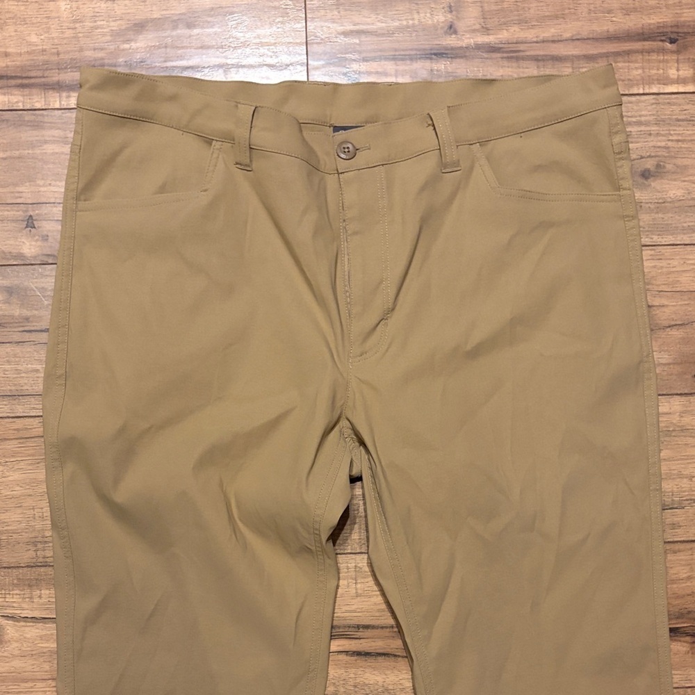 Eddie Bauer Men's Khaki Chinos - Picture 3 of 5